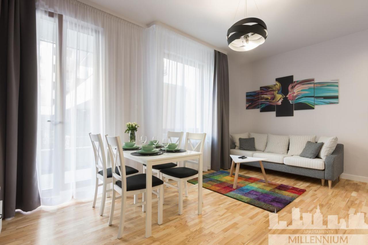Millennium Awangarda Grey Apartment Warsaw Exterior photo