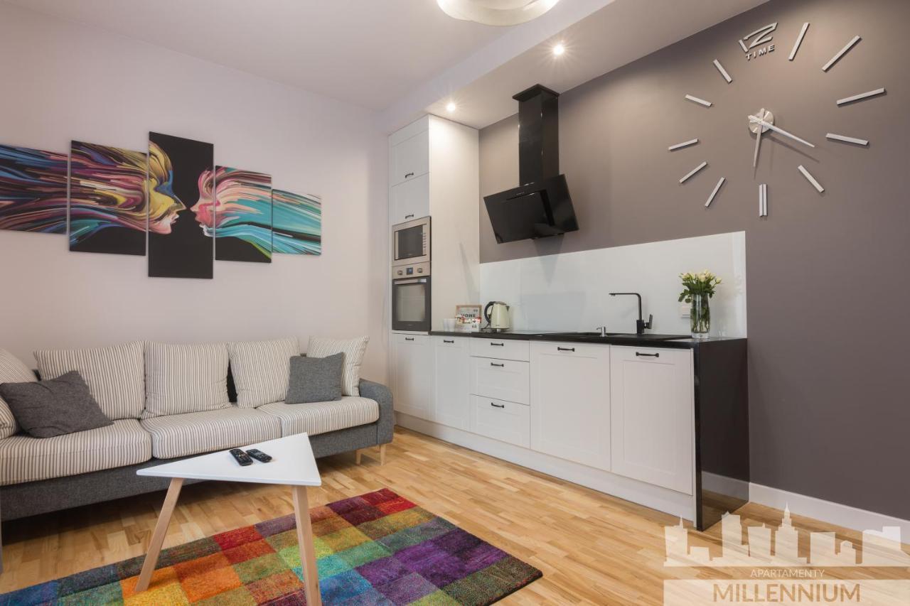 Millennium Awangarda Grey Apartment Warsaw Exterior photo