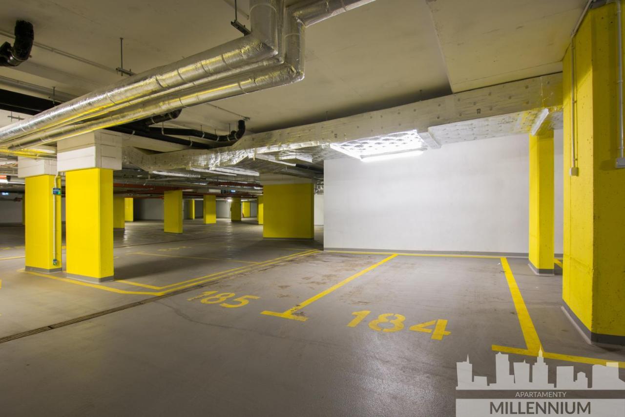 Millennium Awangarda Grey Apartment Warsaw Exterior photo