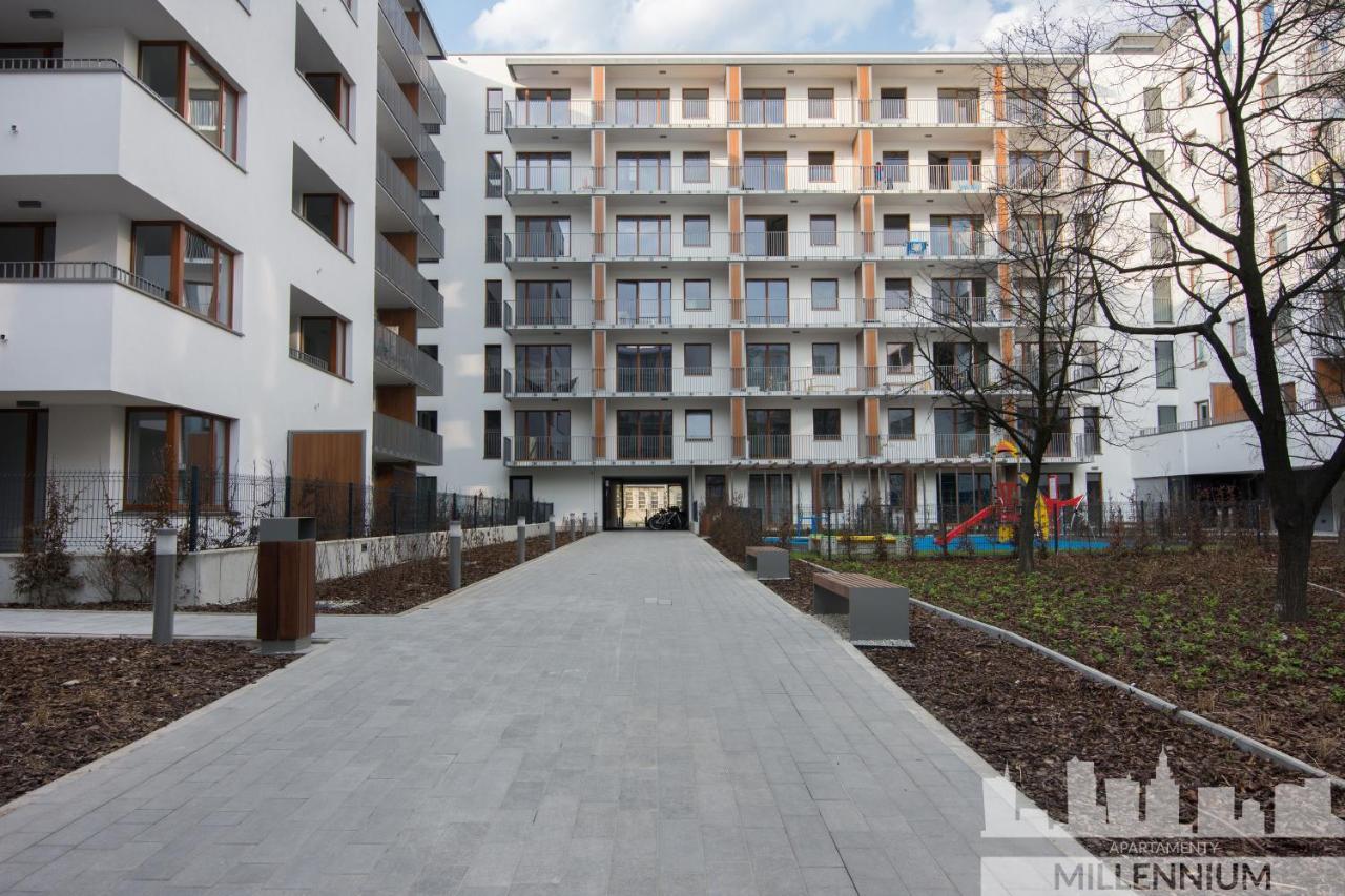 Millennium Awangarda Grey Apartment Warsaw Exterior photo