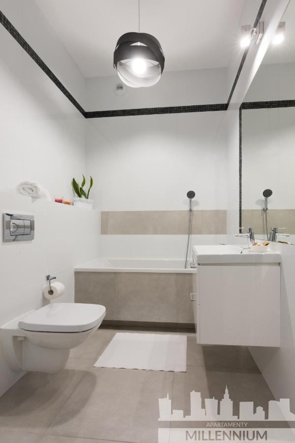 Millennium Awangarda Grey Apartment Warsaw Exterior photo